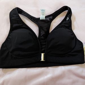 Lululemon brand new sports bra with mesh